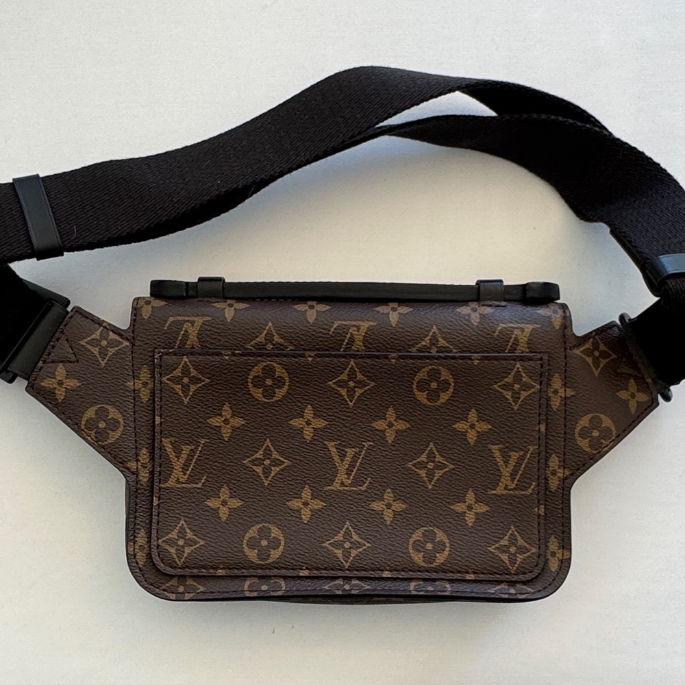 Louis Vuitton S Lock Sling Bag in Monogram Macassar canvas. - Picture 2 of 3